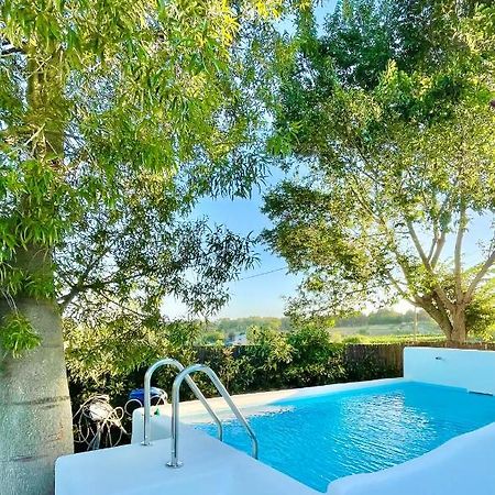 Villa Only Adults 2 Pax - Piscina Privada - A/C - Wifi - Bbq บลาเนส ภายนอก รูปภาพ