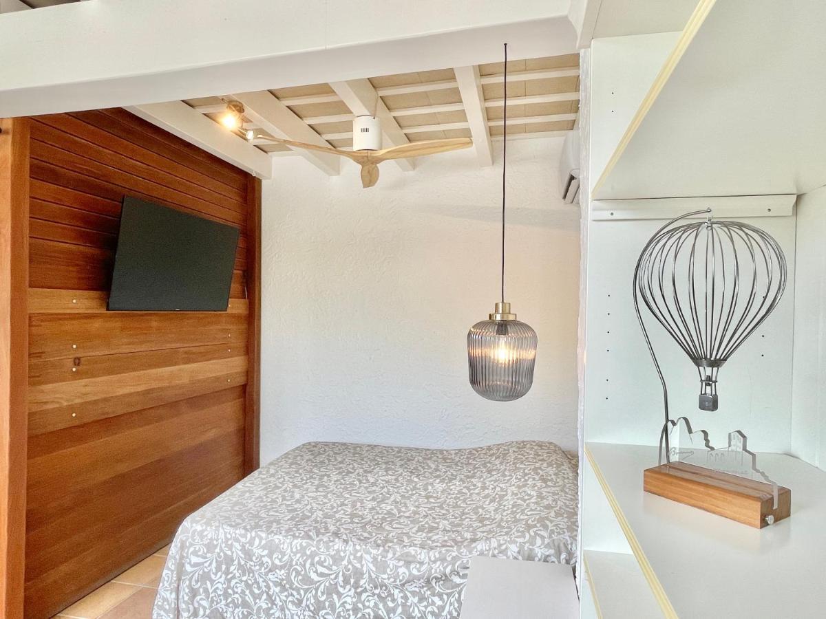 Villa Only Adults 2 Pax - Piscina Privada - A/C - Wifi - Bbq บลาเนส ภายนอก รูปภาพ